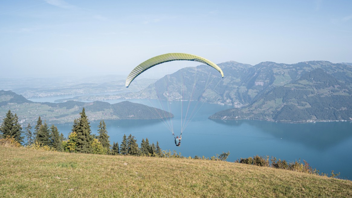 Paragliding Luzern - Tandemflug am Pilatus anfragen | Noel Roje